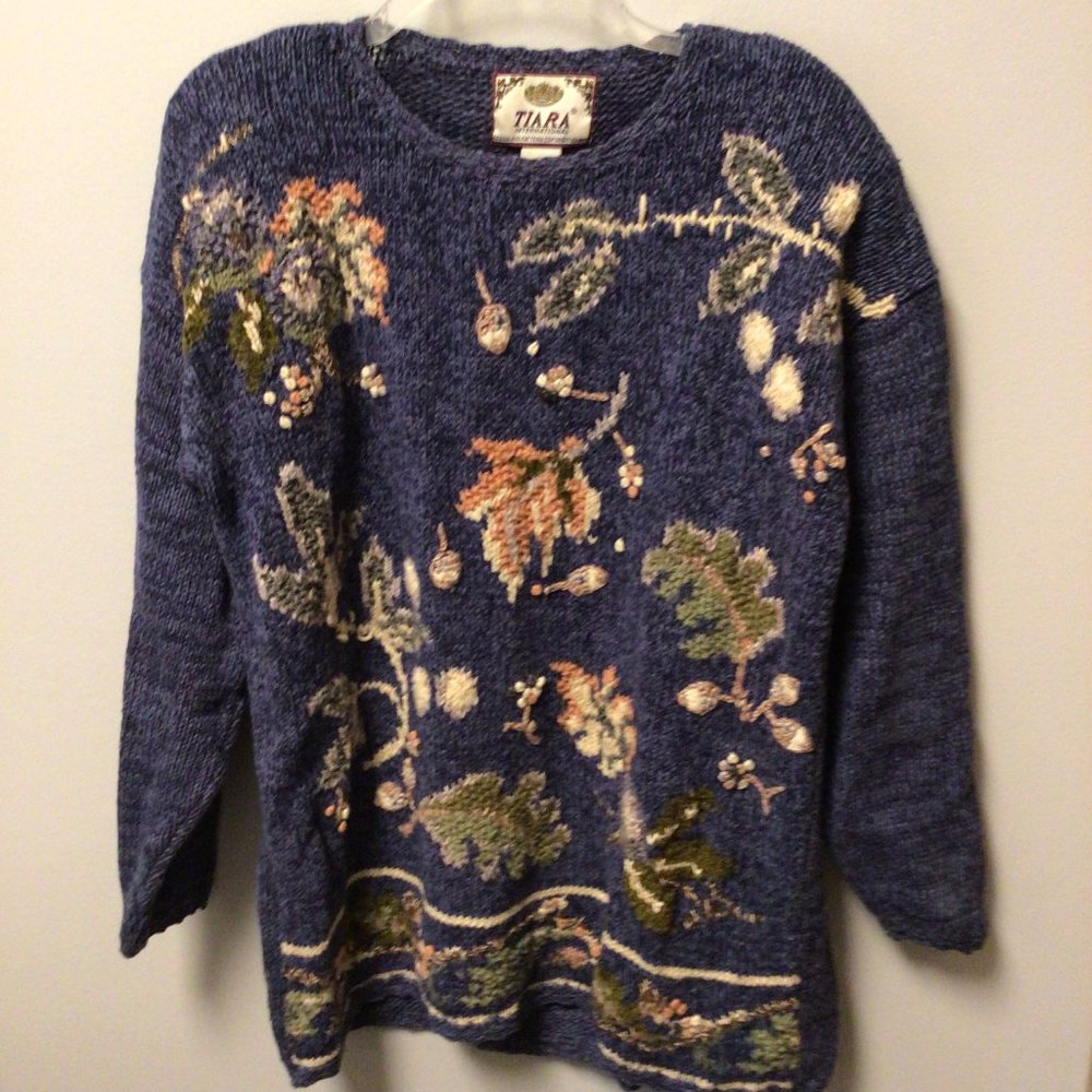 Tiara International - Vintage Long Blue with Autumn Design Pullover Sweater - Picture 3 of 7